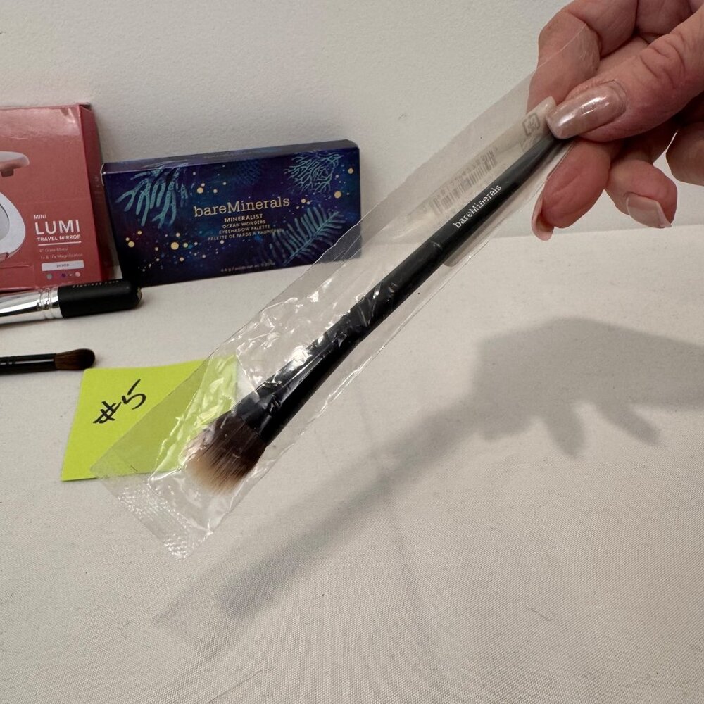 NEW Bareminerals eyeshadow palette Ocean Wonders, Brushes, Fancii Lumi Compact M - Picture 8 of 12
